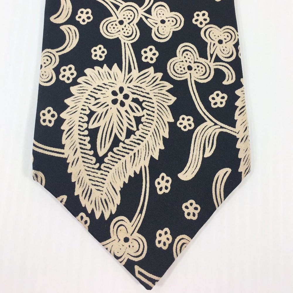 Claiborne Mens Tie 3.25 in W x L 56 Silk Black Cream Beige Floral Vine